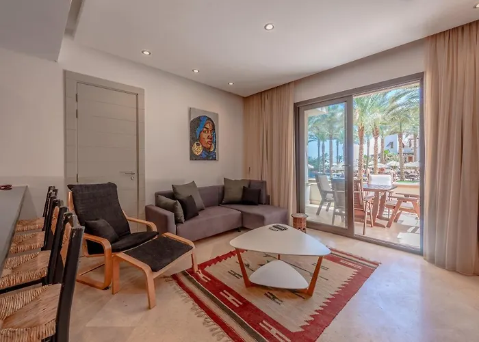 Classy 1-bedroom In Ancient Sands With Pool View Апартаменты Хургада